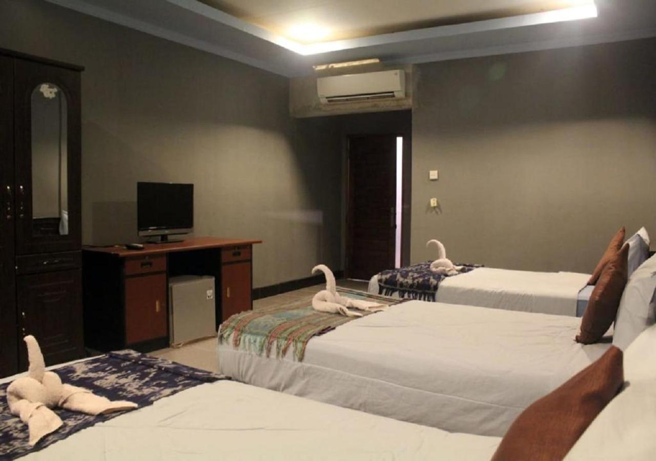 Ridho Malik Hotel Bumbang Exterior photo